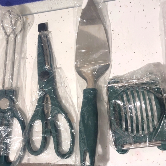 7-Pc Kitchen Utensils/Green Handled - Picture 4 of 7